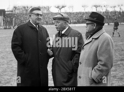 Hamburger Trainer Georg Knoeple spielt in Duisburg, Bundesliga, Saison 1969/1970, MSV Duisburg gegen Hamburger SV 0: 0. Stockfoto