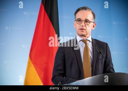 Berlin, Deutschland. Juni 2020. Außenminister Heiko Maas (SPD) spricht bei einer Pressekonferenz im Auswärtigen Amt. Kredit: Michael Kappeler/dpa Pool/dpa/Alamy Live News Stockfoto