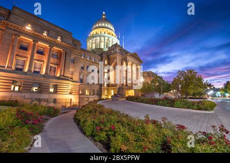 Idaho State Capitol Building bei Sonnenaufgang in Boise, Idaho, USA. Stockfoto