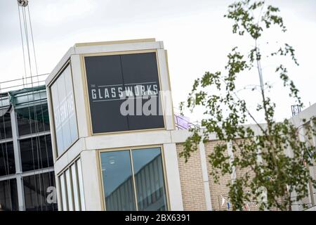 Die Glassworks-Entwicklung im Bau im Stadtzentrum von Barnsley, einer Entwicklung zwischen Queensbury und Barnsley Council Stockfoto