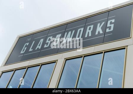 Die Glassworks-Entwicklung im Bau im Stadtzentrum von Barnsley, einer Entwicklung zwischen Queensbury und Barnsley Council Stockfoto