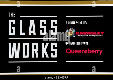 Die Glassworks-Entwicklung im Bau im Stadtzentrum von Barnsley, einer Entwicklung zwischen Queensbury und Barnsley Council Stockfoto