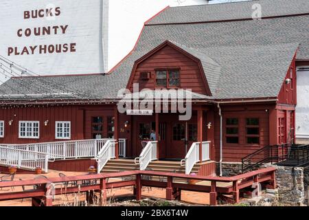 New Hope, PA, USA -- 17. April 2017. Foto des Bucks County Playhouse außen in New Hope, PA Stockfoto