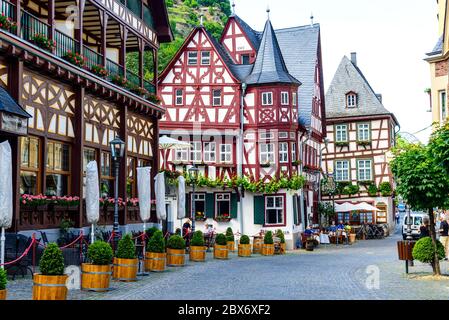 Bacharach am Rhein, Deutschland. Schöne Stadt am Rhein, Mittelrhein. 1571 Altes Haus (altes Haus, Wein Haus). Rheinland-Pfalz (Rheinland-P. Stockfoto