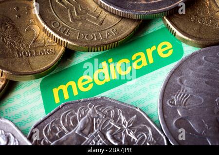 Australischen Medicare Karte und Geld. Stockfoto