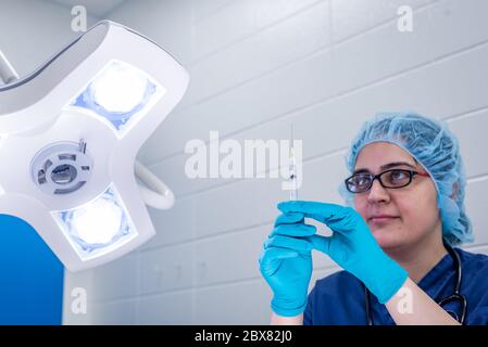 Injektion Injektion Impfstoff Impfung Medizin Grippe mann Arzt insulin Gesundheit Droge influenza Konzept-stock Bild Stockfoto