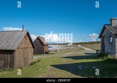 Fischerdorf Helgumannens auf der Insel Fåro in der Ostsee.Fårö und Gotland sind wichtige Reiseziele in schweden. Stockfoto