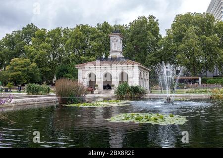 Pump House in the Italian Gardens, Kensington Palace Gardens, Hyde Park London Stockfoto