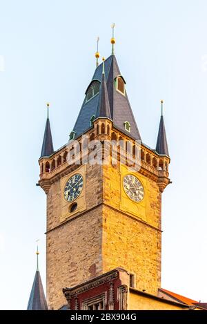 Detailansicht des Altstädter Rathausturms, Altstädter Ring, Prag, Tschechische Republik. Stockfoto