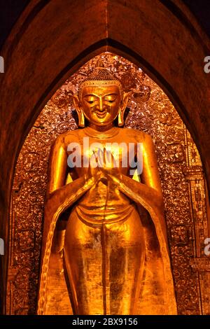 Ananda Buddhist Temple erbaut von König Kyansittha in 1105. Bagan archäologische Zone, Myanmar ehemalige Burma Stockfoto