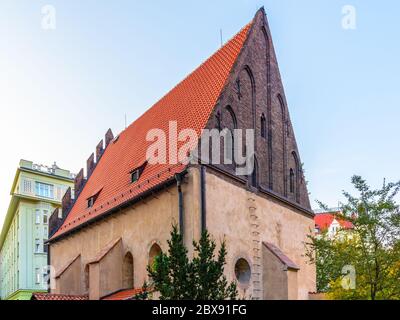 Alte Neue Synagoge im jüdischen Viertel Josefov in Prag, Tschechische Republik. Stockfoto