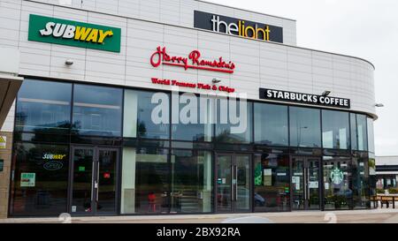 New Brighton, Großbritannien: 3. Juni 2020: Nationale Restaurantketten und Take Aways bleiben wegen der Covid-Pandemie geschlossen. Stockfoto