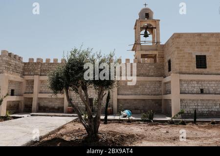 St. John Griechisch Orthodoxen Kloster, neben Qasr al-Yahud am Westufer des Jordan, ein christlicher Taufort hält auch, dass die Israel Stockfoto