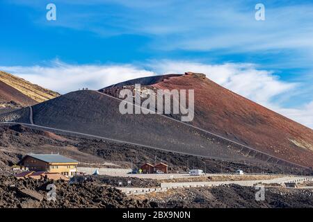 Vulkan Ätna, Nahaufnahme eines der Krater, Ausbruch des Jahres 1892, das Gebiet heißt Crateri Silvestri. Sizilien, Catania, Italien, Eu Stockfoto