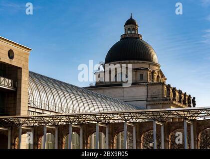 Blick von der Seite auf die Bayerische Staatskanzlei Stockfoto