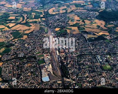 Bayerische Landschaft von einem Propellerflugzeug aus gesehen Stockfoto