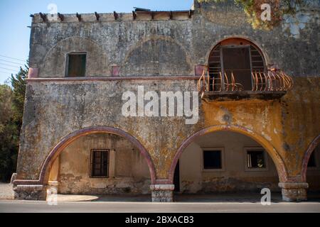 Italienische Sanatoriumsruinen in Eleousa, Rhodos Stockfoto