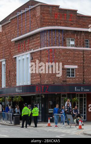 2018/19 Lincoln City Bus Tour, Promotion Bus Tour 2019, Imps A one thousands säumten die Straßen, Feier, imp-resive Lincoln City., Lincoln FC. Stockfoto