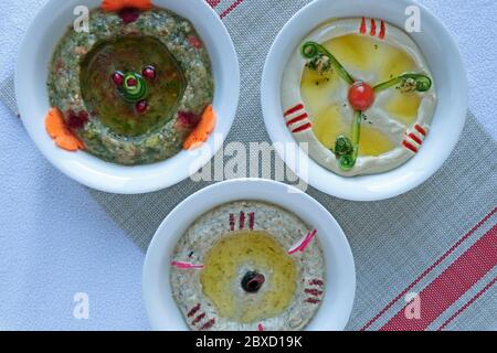Auswahl an libanesischen oder arabischen Speisen Mezze Stockfoto