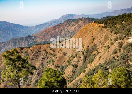 Berg und Täler bei Hill Station von Shimla, Himachal Pradesh, Indien Stockfoto