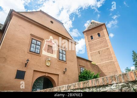 Die Burg Jurisics, benannt nach dem kroatischen Adligen Nikola Jurišić (ungarisch: Miklós Jurisics), befindet sich in Kőszeg, Ungarn. Stockfoto