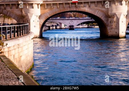 Pont Neuf bis Pont Saint-Michael in Paris, Frankreich. Stockfoto