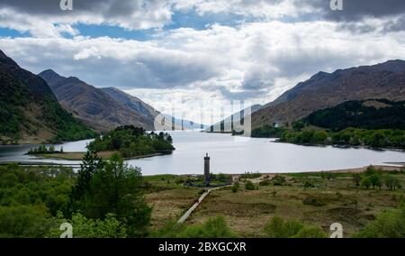 Glenfinnan Monument am Kopf des Loch Shiel, Scottish Highlands, Schottland, Großbritannien Stockfoto