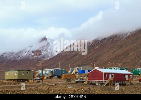 Sommer im Grise Fjord auf Ellesmere Island, Nunavut, Kanadas nördlichste Gemeinde, machte praktisch alle Inuit-Leute aus. Stockfoto