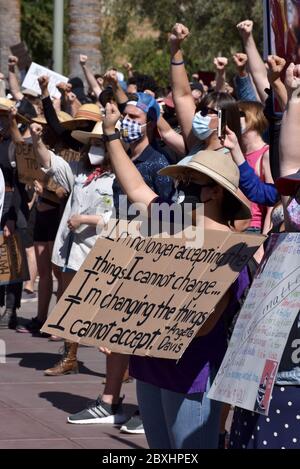 Tausende von Demonstranten besuchen die Black Lives Matter Tucson: Feier von Black Lives Protest und Demonstration, um schwarze Menschen zu erinnern, die herkommen Stockfoto