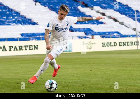 Kopenhagen, Dänemark. Juni 2020. Guillermo Varela (2) vom FC Kopenhagen beim 3F-Superliga-Spiel zwischen FC Kopenhagen und Randers FC in Telia Parken. (Foto: Gonzales Photo/Alamy Live News Stockfoto