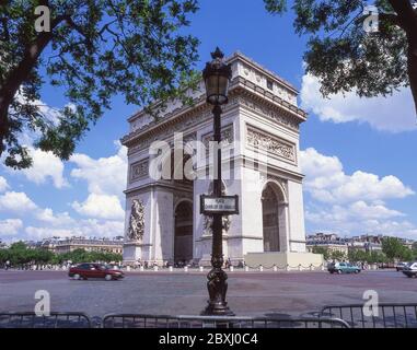 Der Arc de Triomphe, Place Charles de Gaulle, Paris, Île-de-France, Frankreich Stockfoto