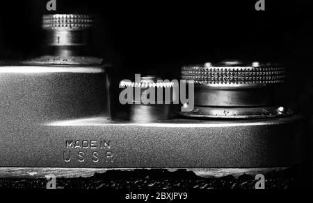 Schwarz-Weiß-Bild mit einer alten Fed 3 russischen Entfernungsmesser Kamera. Stockfoto