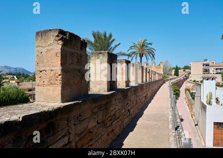 Festung in Alcudia, römische Burgmauer Mallorca Insel in Balearen Spanien Stockfoto