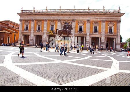 Piazza Campidoglio mit der Reiterstatue des Marcus Aurelius in Rom Italien Stockfoto