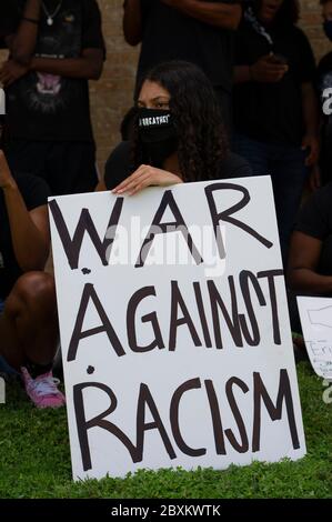 Houston Tillotson University. Juni 2020. Protestler nehmen an der Black Austin Rallye und march for Black Lives an der Houston Tillotson University Teil. Austin, Texas. Mario Cantu/CSM/Alamy Live News Stockfoto