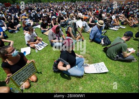 Houston Tillotson University. Juni 2020. Protestler nehmen an der Black Austin Rallye und march for Black Lives an der Houston Tillotson University Teil. Austin, Texas. Mario Cantu/CSM/Alamy Live News Stockfoto