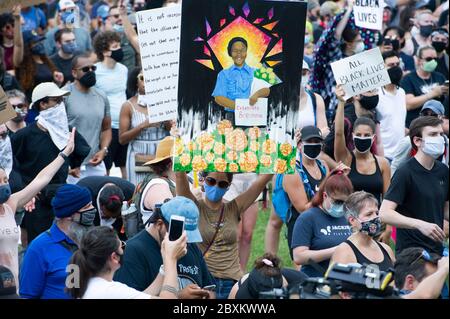 Houston Tillotson University. Juni 2020. Protestler nehmen an der Black Austin Rallye und march for Black Lives an der Houston Tillotson University Teil. Austin, Texas. Mario Cantu/CSM/Alamy Live News Stockfoto