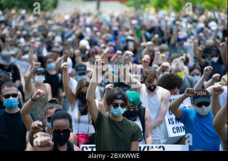 Houston Tillotson University. Juni 2020. Protestler nehmen an der Black Austin Rallye und march for Black Lives an der Houston Tillotson University Teil. Austin, Texas. Mario Cantu/CSM/Alamy Live News Stockfoto