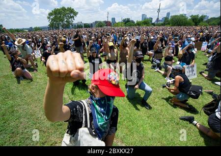 Houston Tillotson University. Juni 2020. Protestler nehmen an der Black Austin Rallye und march for Black Lives an der Houston Tillotson University Teil. Austin, Texas. Mario Cantu/CSM/Alamy Live News Stockfoto