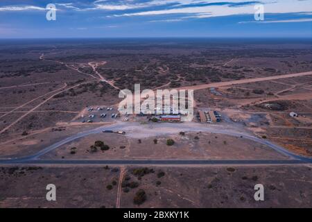 Cocklebiddy Western Australia 15. September 2019 : Cocklebiddy Roadhouse, ein typisches Motel am Eyre Highway mitten in der Nullarbor Plain Stockfoto