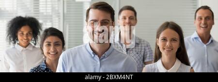 Millennial Geschäftsleute multiethnischen erfolgreichen Mitarbeiter Porträt horizontalen Bild Stockfoto