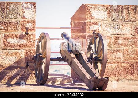 Alte eiserne Kanone in Mehrangarh Fort in Jodhpur, Rajasthan, Indien Stockfoto