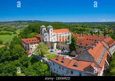 Kloster Tyniec in Krakau. Luftaufnahme der benediktinerabtei. Krakau, Polen. Stockfoto