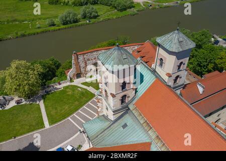 Kloster Tyniec in Krakau. Luftaufnahme der benediktinerabtei. Krakau, Polen. Stockfoto