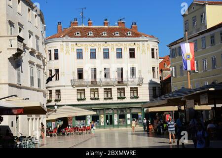 Volksplatz oder Pjaca im Diokletianpalast in Split, Kroatien. Stockfoto