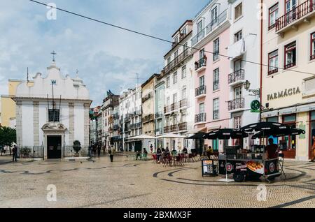 Cafés im Martim Moniz in Lissabon, Portugal Stockfoto