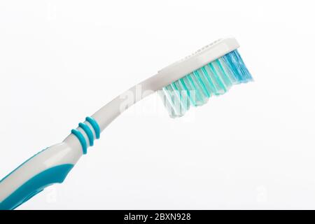 Zahnbürste auf einem isolierten Hintergrund, Nahaufnahme Stockfoto
