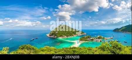 Panorama der Insel Nang Yuan, Koh Tao, Thailand an einem Sommertag Stockfoto