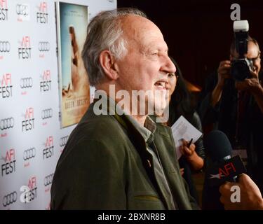 8. November 2015, Hollywood, Kalifornien, USA: Der Schriftsteller/Dierektor Werner Herzog nimmt am AFI FEST 2015 Teil, das von Audi North American Premiere Special Screening von ''Queen of the Desert'' im Dolby Theater präsentiert wird. (Bild: © Billy Bennight/ZUMA Wire) Stockfoto