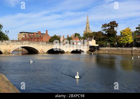 River Great Ouse und Bedford Town Bridge, Bedford, Bedfordshire, England, Großbritannien, Europa Stockfoto